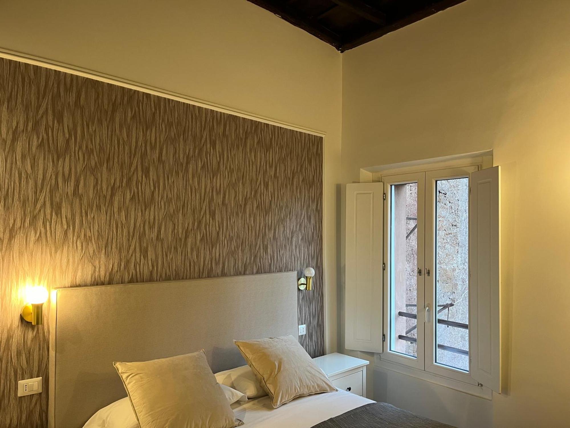 Maison Romana Trastevere Suites Bagian luar foto