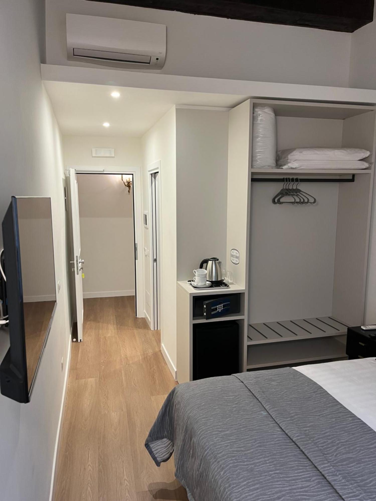 Maison Romana Trastevere Suites Bagian luar foto