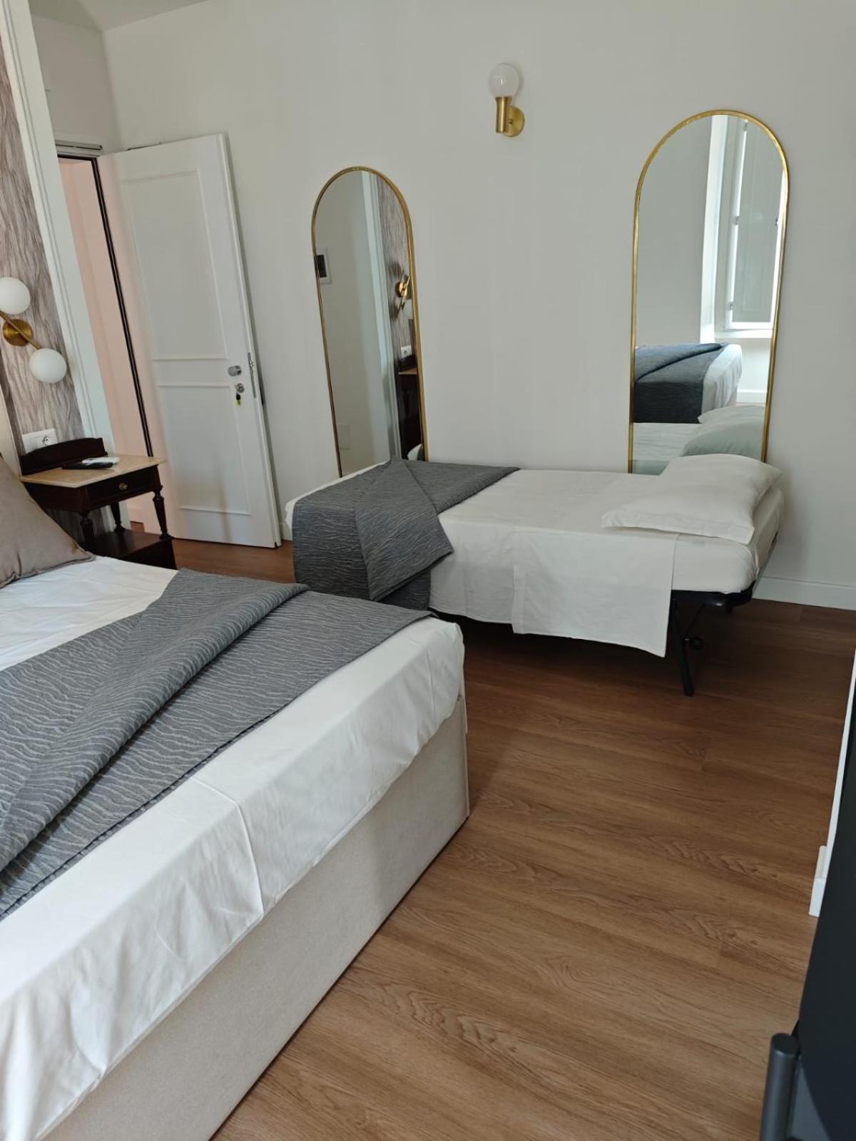 Maison Romana Trastevere Suites Bagian luar foto