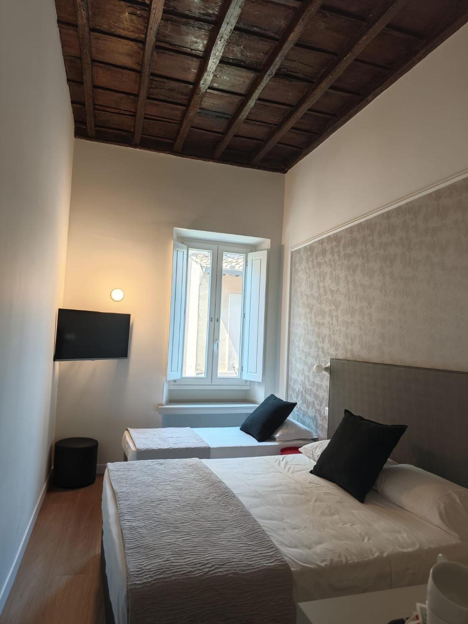 Maison Romana Trastevere Suites Bagian luar foto